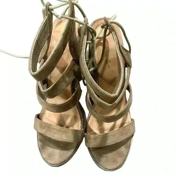Lulus Sydney Beige Suede High Heel Sandals Women’s Size 8 - Picture 3 of 7